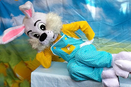 posing with Arlington Easter bunny