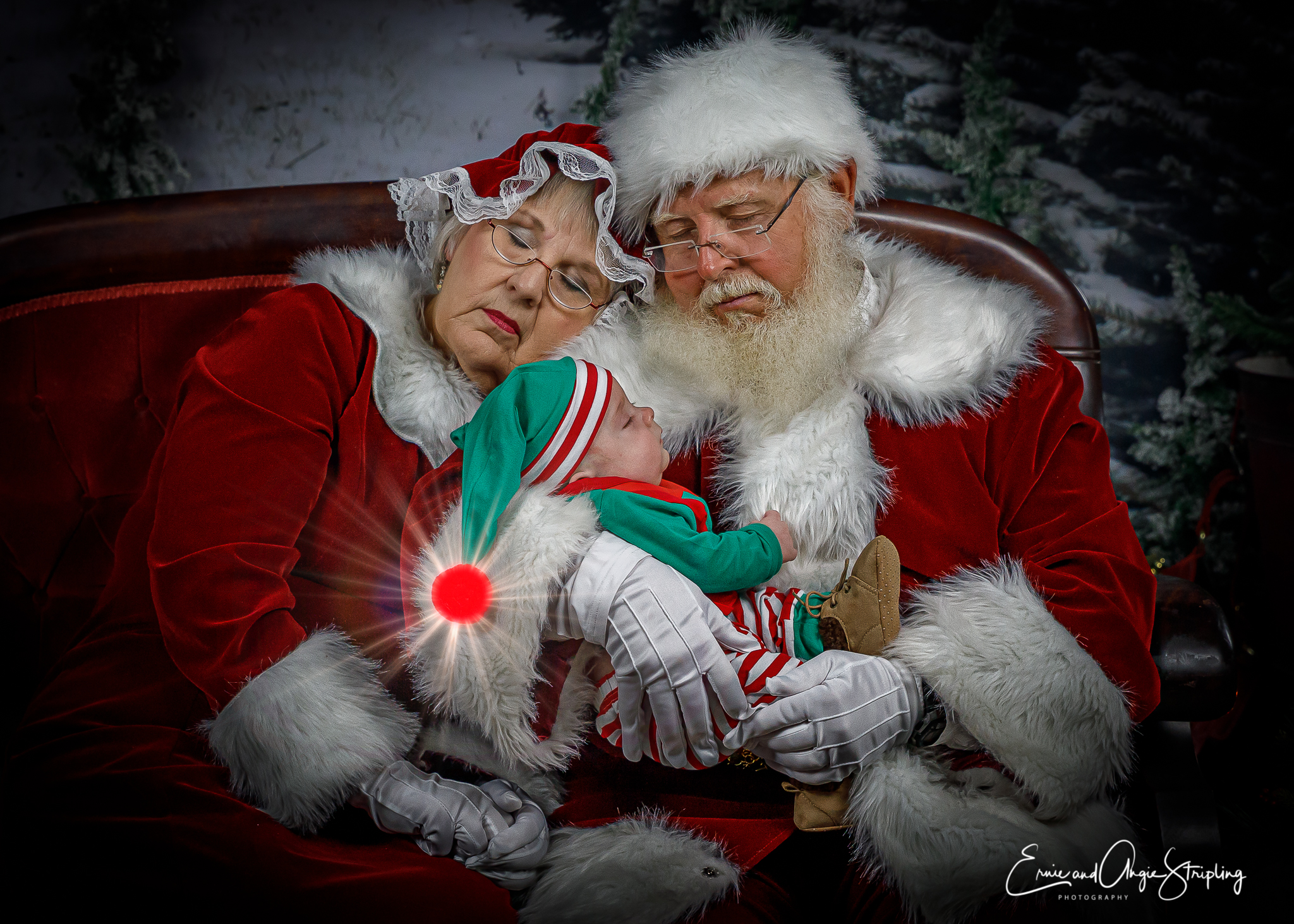 DFW Singing Santa and Mrs. Claus